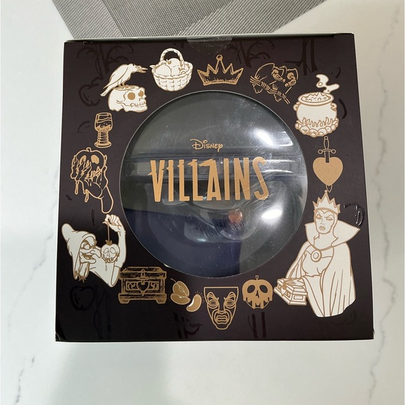 NWT Disney Evil Queen Bust - Picture 4 of 6